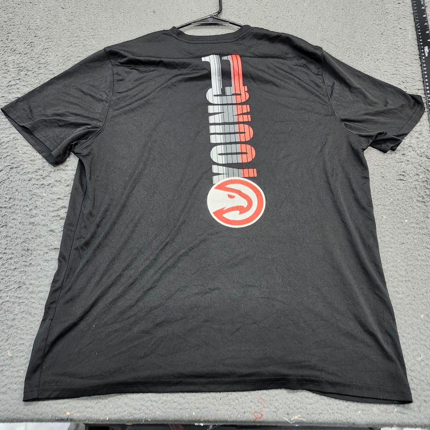 Atlanta Hawks Trae Young 11 NBA Black Graphic T-Shirt Mens XL Short Sleeve