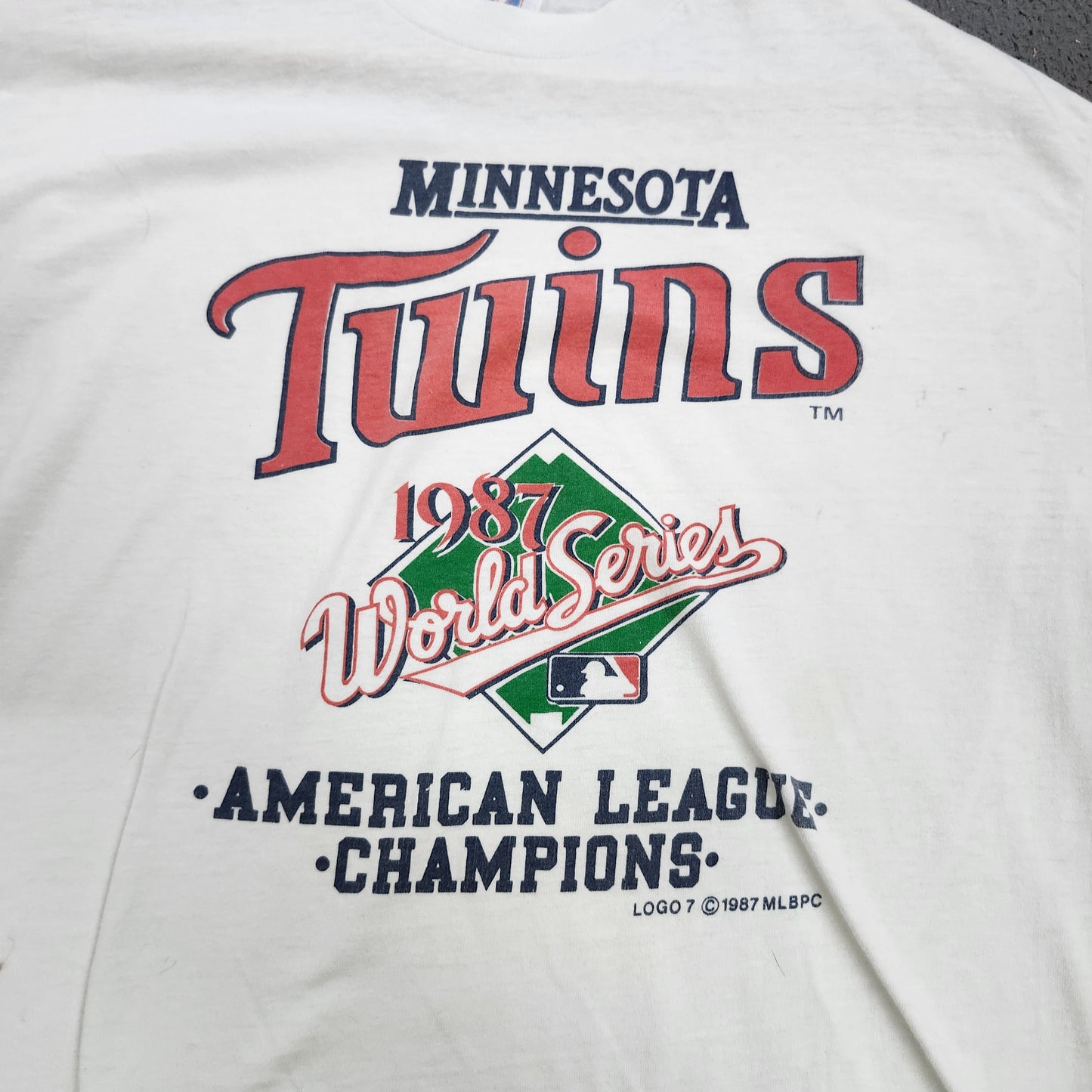 Vintage 1987 Minnesota Twins World Series Champions Logo 7 Shirt White XL USA