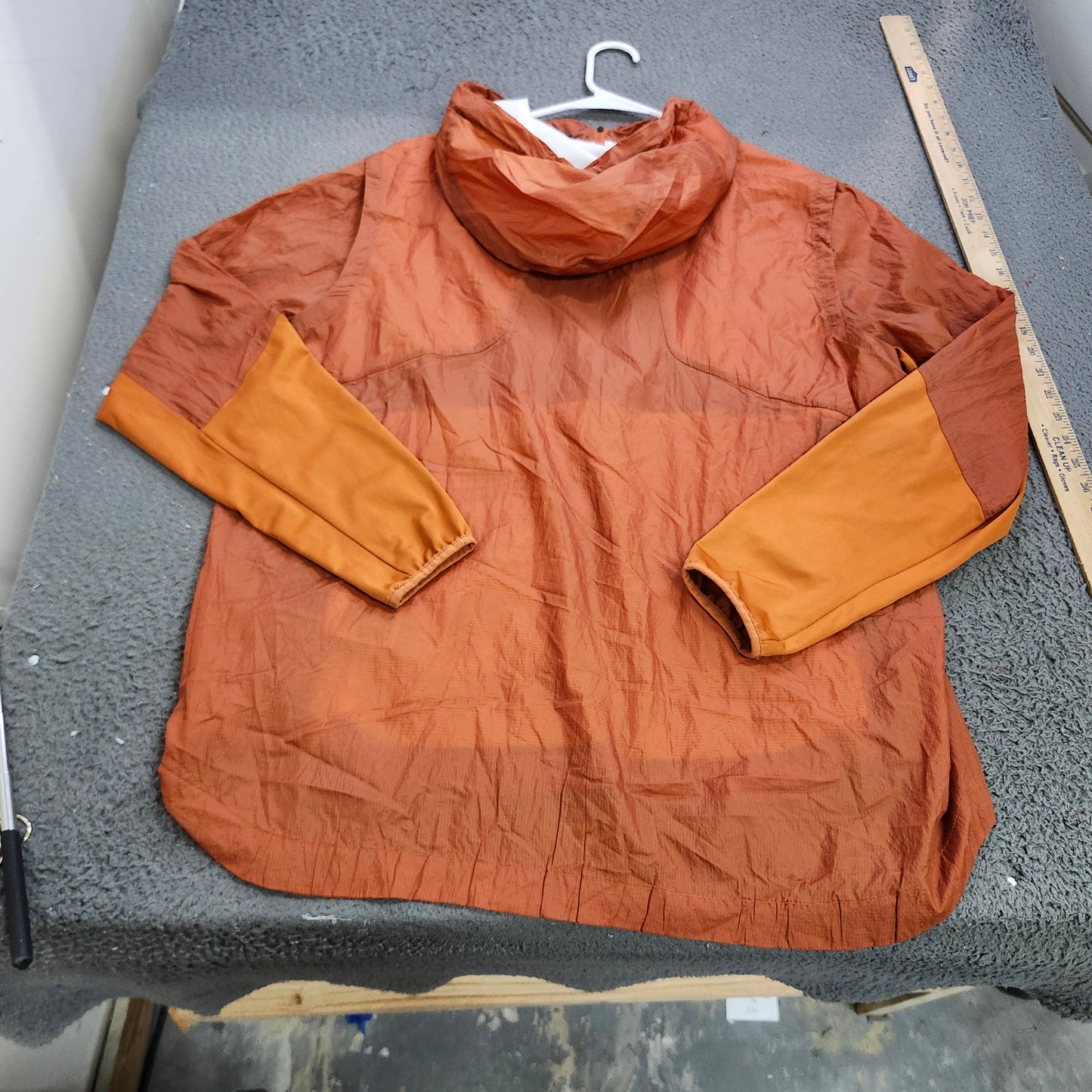 Nike Texas Longhorns Mens XL Burnt Orange Hooded Quarter Zip Windbreaker Jacket
