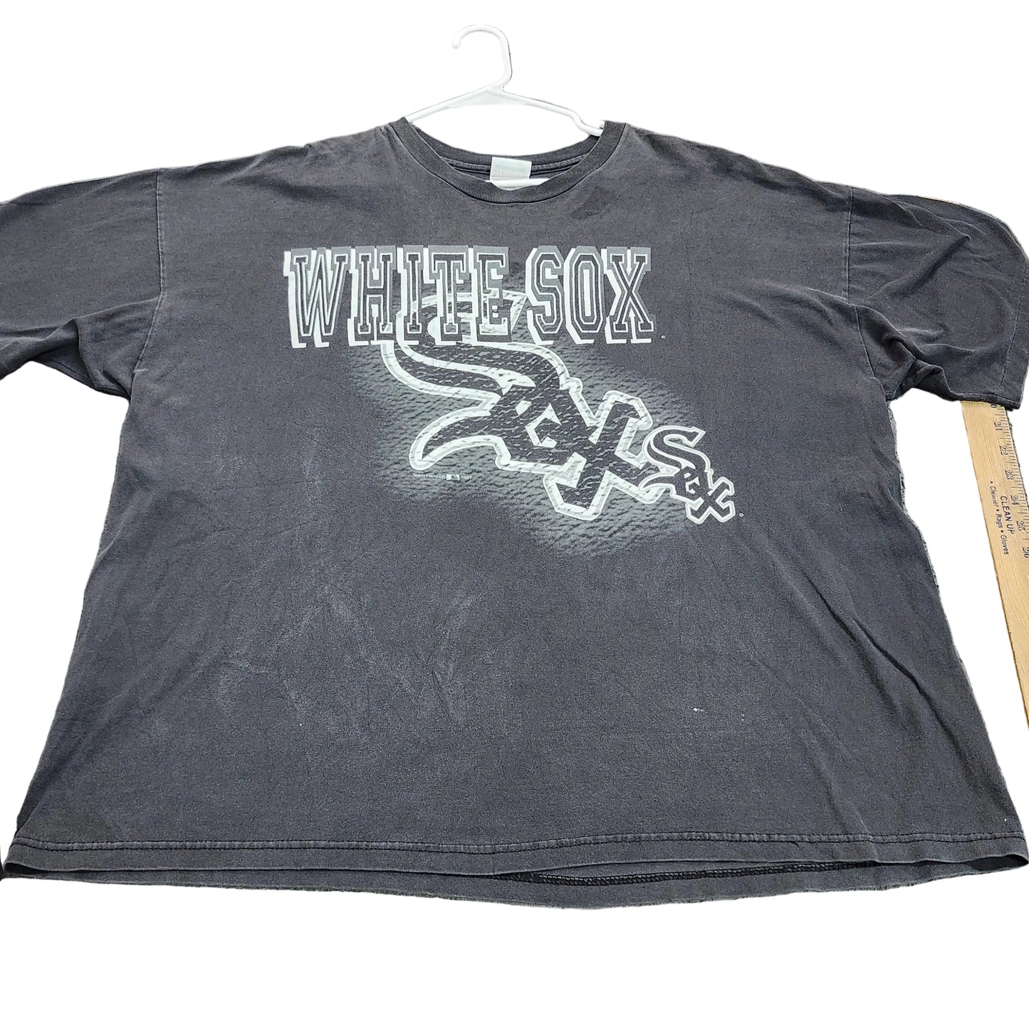 Vintage 1997 Chicago White Sox Hanes Heavyweight T-Shirt XXL Faded Black MLB