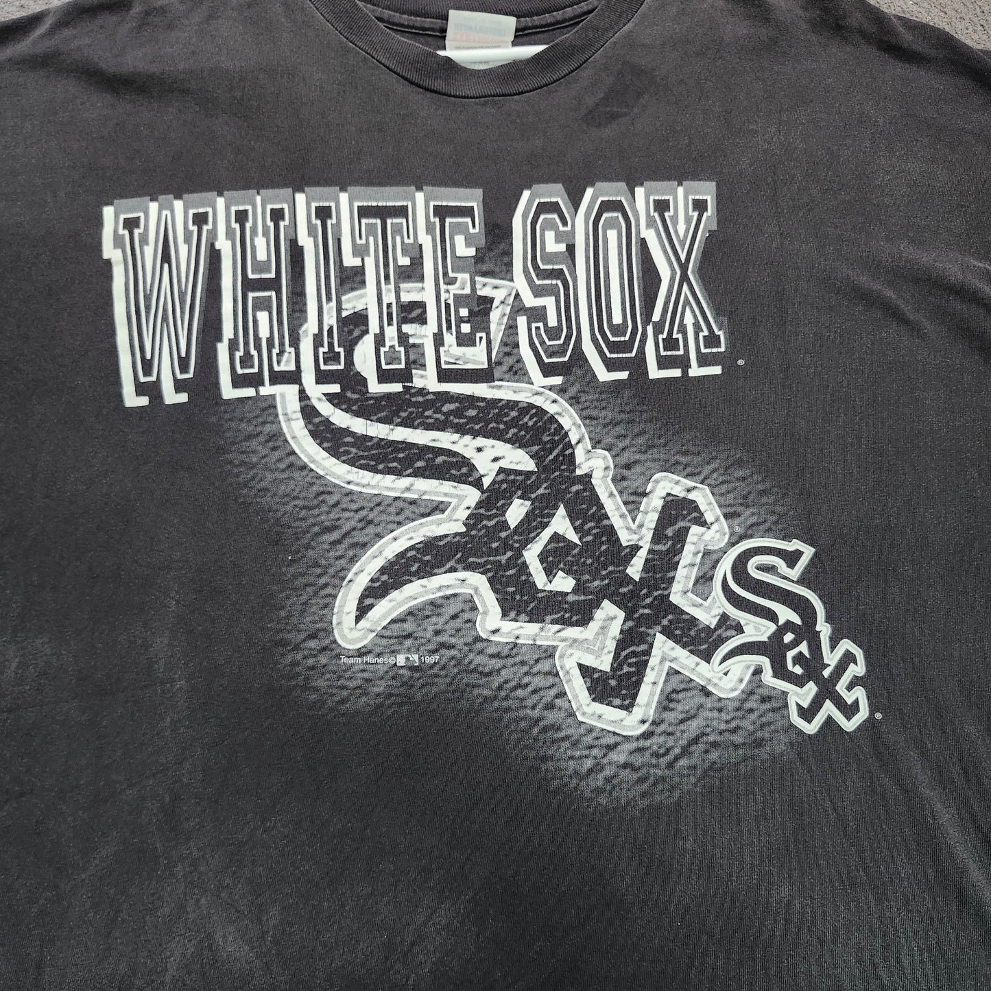 Vintage 1997 Chicago White Sox Hanes Heavyweight T-Shirt XXL Faded Black MLB